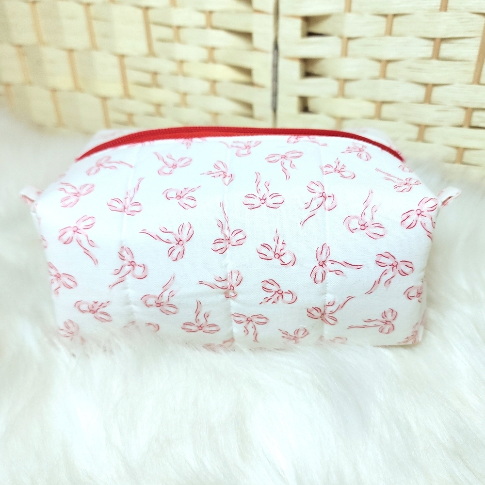Handmade Quilted Boxy Bag Red Bows 100% Cotton Makeup Travel Lined